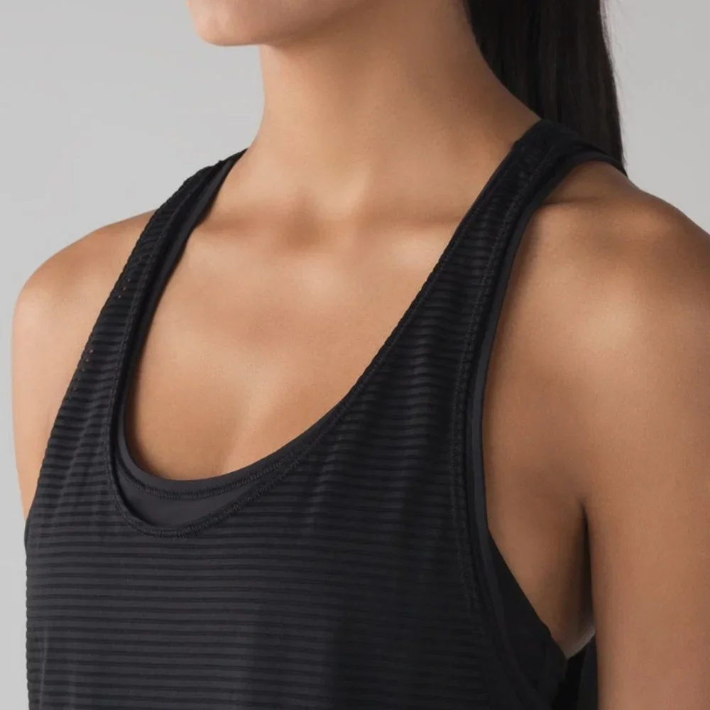 Lululemon Athletica Lean In Double Layer Tank (Dark Purple) Size 6 - Picture 6 of 10